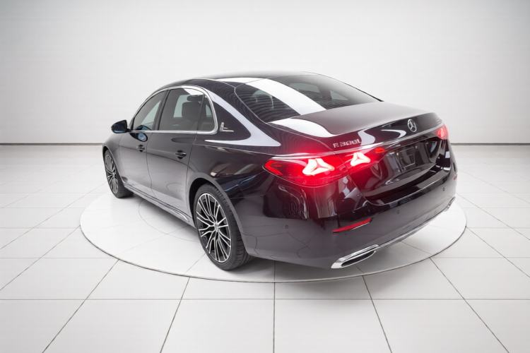 Used Mercedes-Benz E-Class 2025 Facelift E 300 L Luxury Edition Rear Left 45 Deg