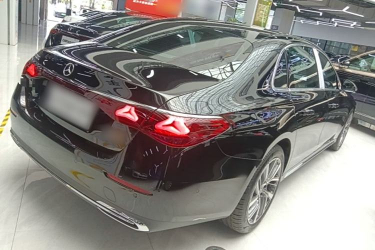 Used Mercedes-Benz E-Class 2025 Facelift E 300 L Fashion Edition Rear Right 45 Deg