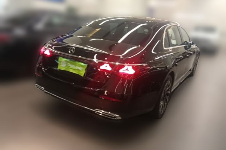 Used Mercedes-Benz E-Class 2025 E 300 L Luxury Model Rear Right 45 Deg