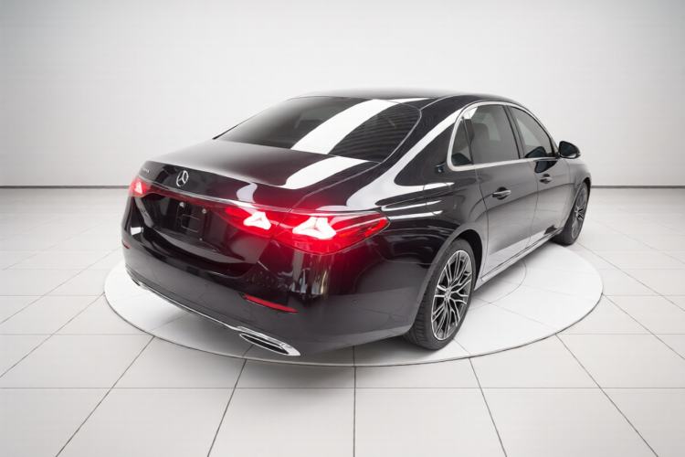 Used Mercedes-Benz E-Class 2025 Facelift E 300 L Luxury Edition Rear Right 45 Deg