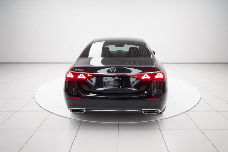 Used Mercedes-Benz E-Class 2025 Facelift E 300 L Luxury Edition Rear