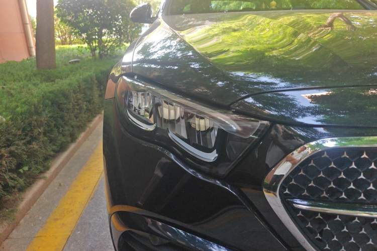 Used Mercedes-Benz E-Class 2025 Year Restyled E 260 Sport Edition Right Front Headlight