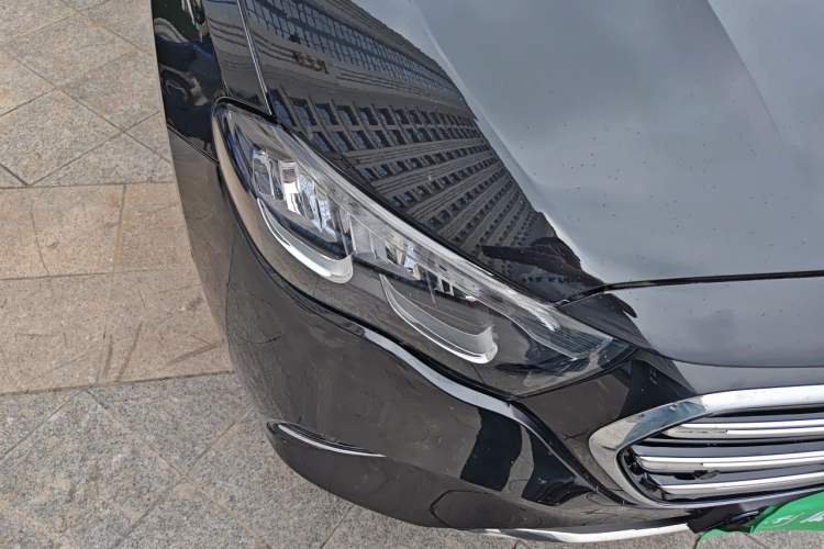 Used Mercedes-Benz E-Class 2025 Facelift E 300 L Luxury Edition Right Front Headlight