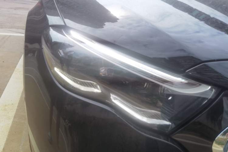 Used Mercedes-Benz E-Class 2025 Facelift E 300 L Premium Edition Right Front Headlight