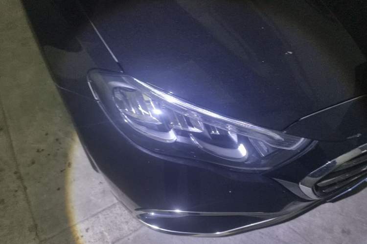 Used Mercedes-Benz E-Class 2025 E 300 L Luxury Model Right Front Headlight