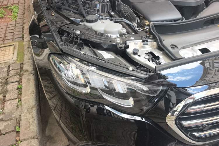 Used Mercedes-Benz E-Class 2025 Facelift E 300 L Luxury Edition Right Front Headlight