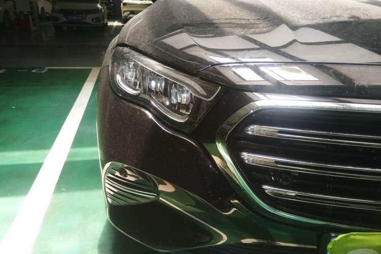 Used Mercedes-Benz E-Class 2025 Facelift E 300 L Luxury Edition Right Front Headlight