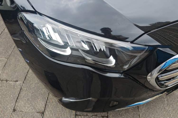 Used Mercedes-Benz E-Class 2025 E 300 L Luxury Model Right Front Headlight