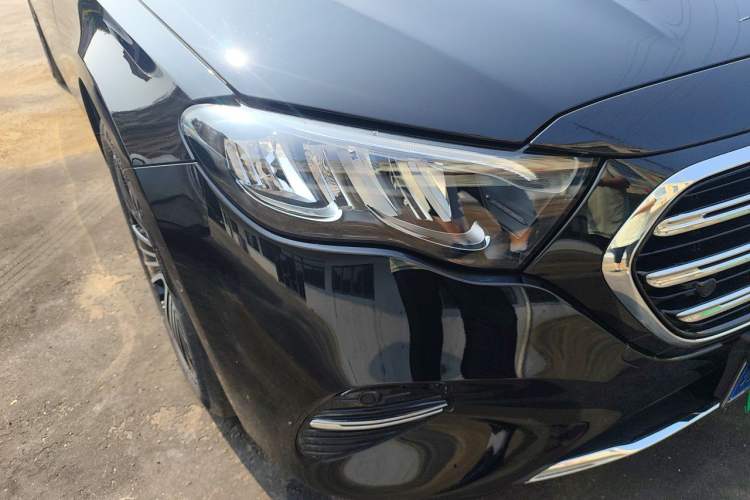 Used Mercedes-Benz E-Class 2025 E 260 L Right Front Headlight