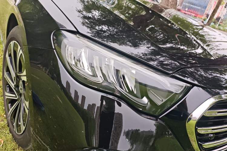 Used Mercedes-Benz E-Class 2025 E 300 L Luxury Model Right Front Headlight
