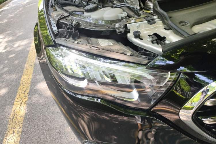 Used Mercedes-Benz E-Class 2025 E 300 L Stylish Model Right Front Headlight