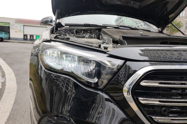 Used Mercedes-Benz E-Class 2025 E 300 L Luxury Model Right Front Headlight