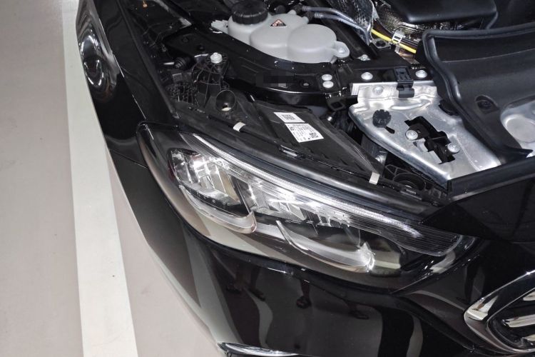 Used Mercedes-Benz E-Class 2025 E 300 L Luxury Model Right Front Headlight