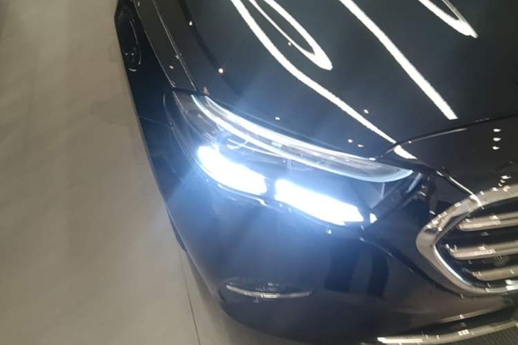 Used Mercedes-Benz E-Class 2025 E 300 L Luxury Model Right Front Headlight