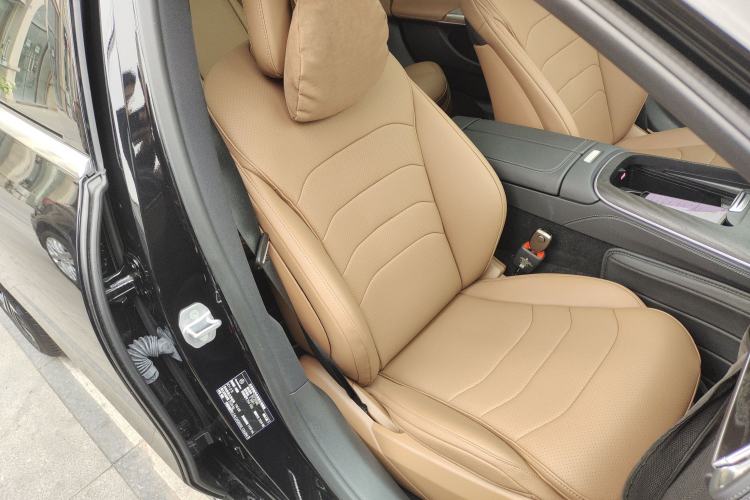 Used Mercedes-Benz E-Class 2025 E 300 L Stylish Sports Model Right Front Seat