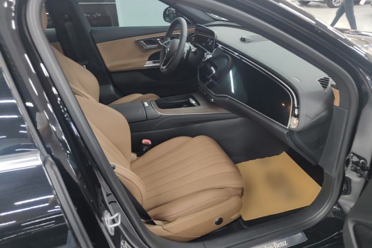 Used Mercedes-Benz E-Class 2025 Facelift E 300 L Luxury Edition Right Front Seat