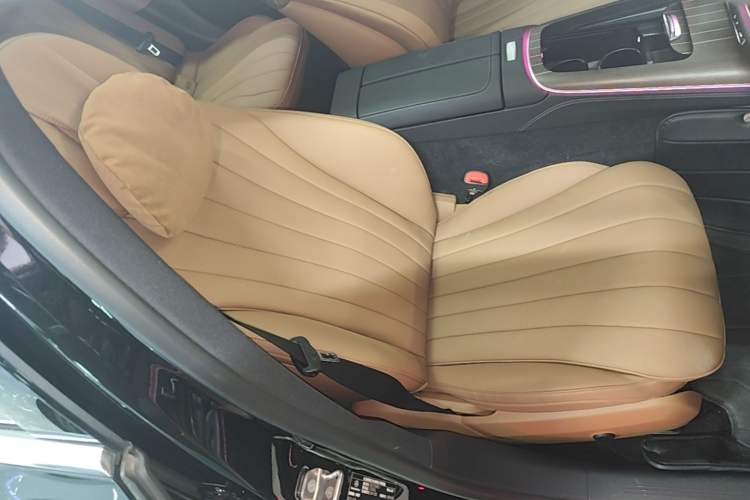 Used Mercedes-Benz E-Class 2025 Facelift E 300 L Luxury Edition Right Front Seat