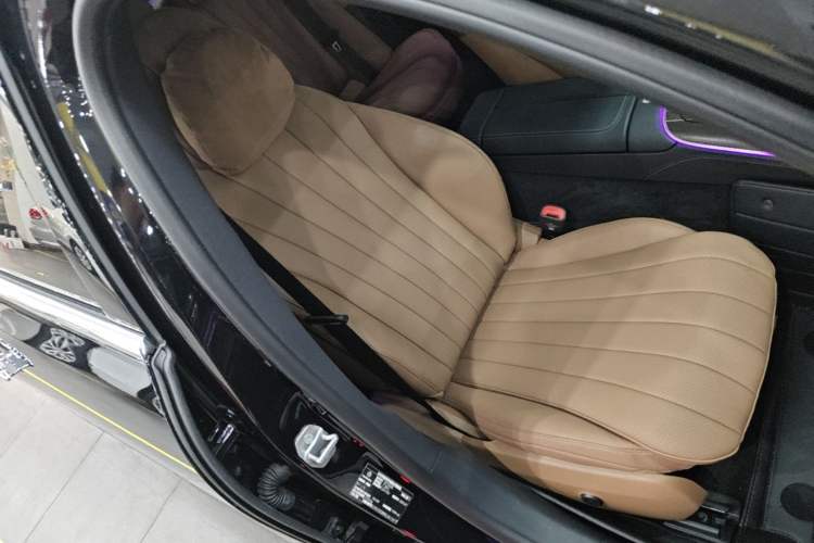 Used Mercedes-Benz E-Class 2025 Facelift E 300 L Fashion Edition Right Front Seat