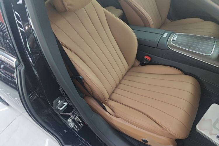 Used Mercedes-Benz E-Class 2025 Facelift E 300 L Luxury Edition Right Front Seat