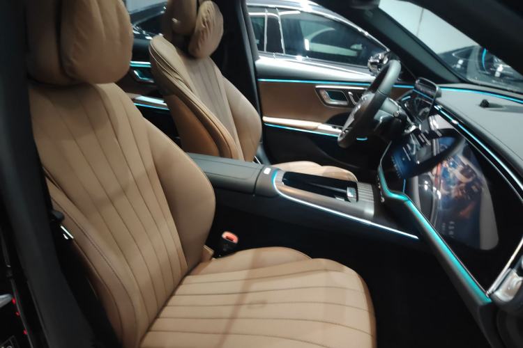 Used Mercedes-Benz E-Class 2025 Facelift E 300 L Luxury Edition Right Front Seat