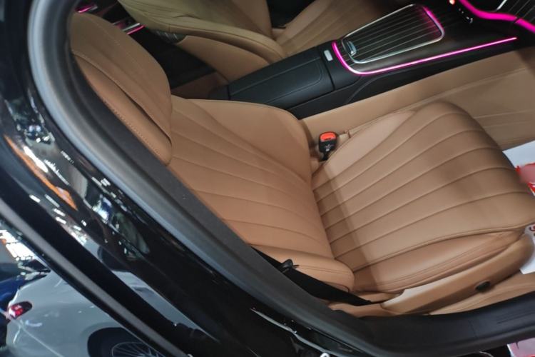 Used Mercedes-Benz E-Class 2025 Facelift E 300 L Fashion Edition Right Front Seat