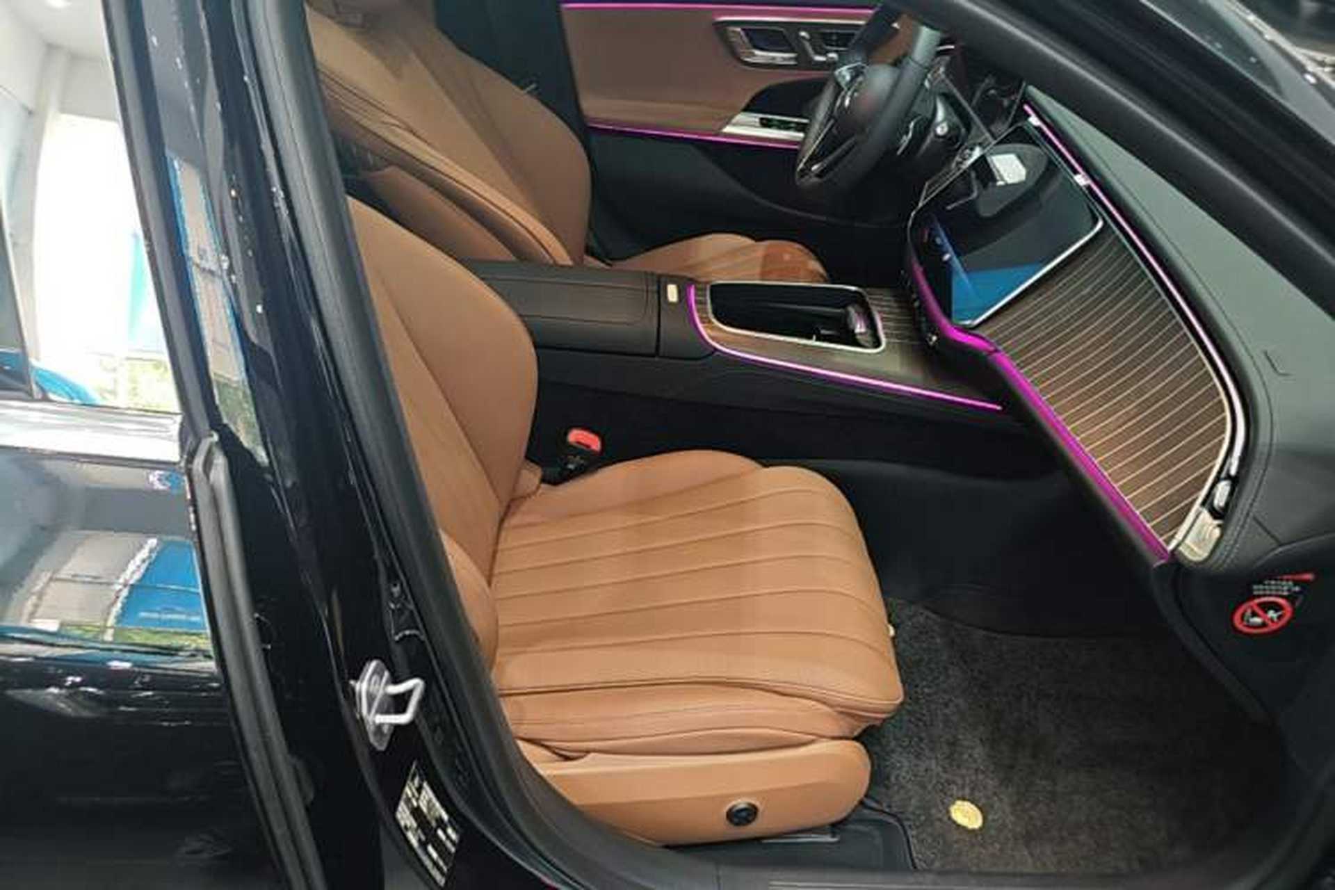 Used Mercedes-Benz E-Class 2025 Facelift E 300 L Fashion Edition Right Front Seat