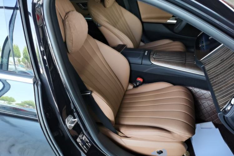 Used Mercedes-Benz E-Class 2025 E 300 L Stylish Model Right Front Seat