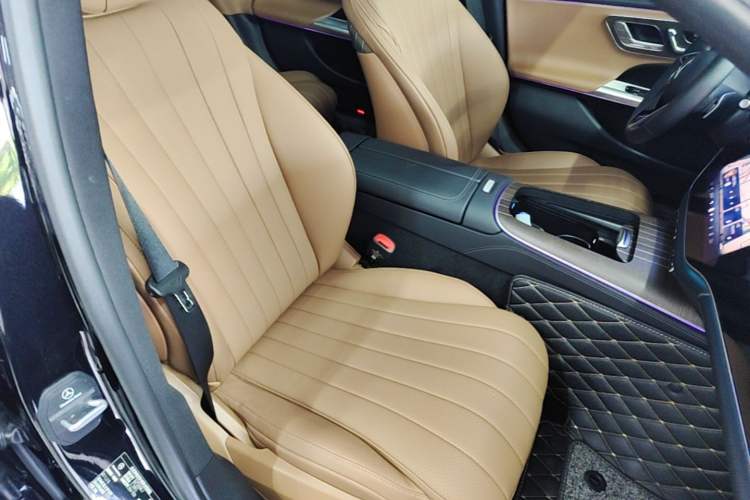 Used Mercedes-Benz E-Class 2025 Facelift E 300 L Luxury Edition Right Front Seat