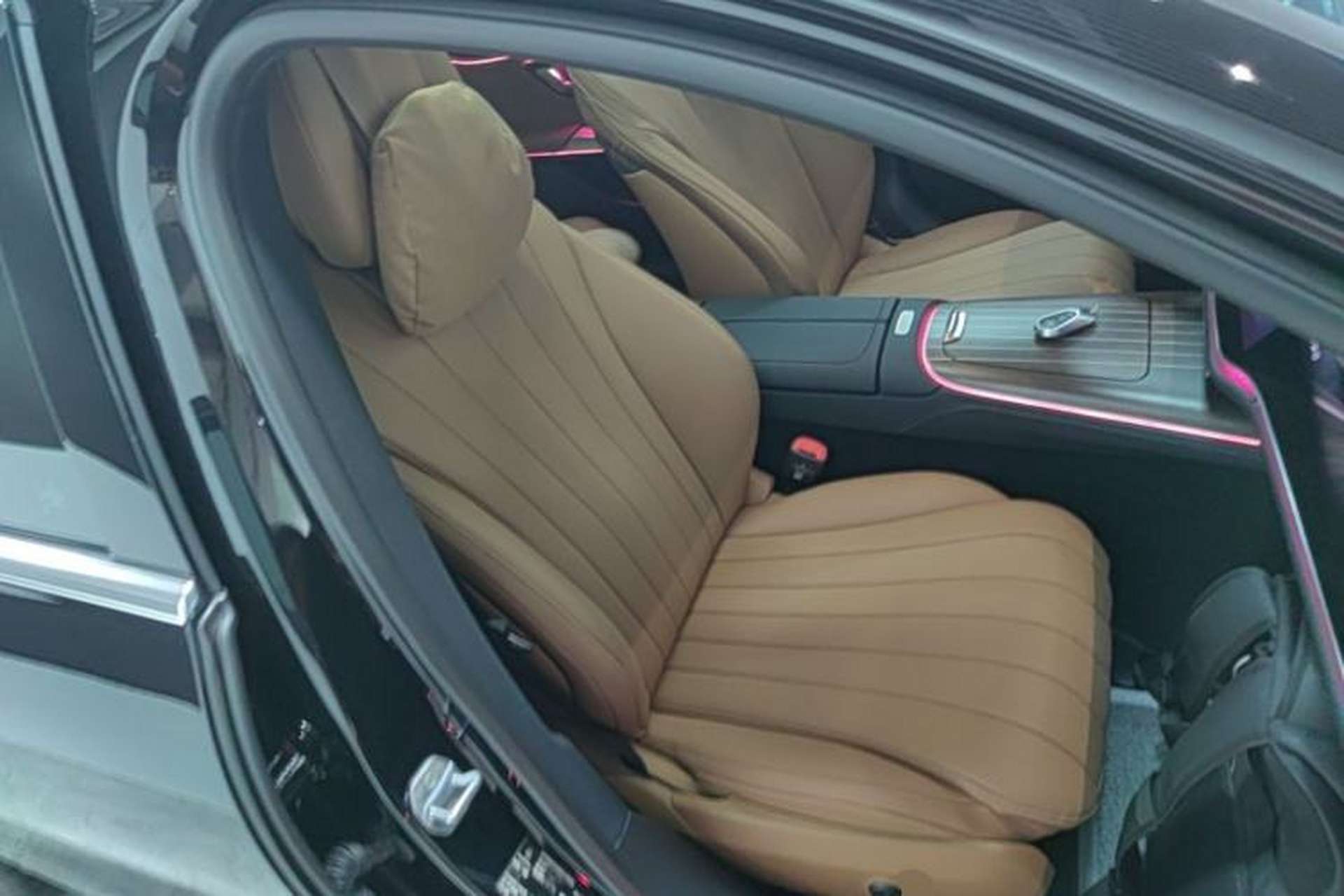 Used Mercedes-Benz E-Class 2025 E 300 L Luxury Model Right Front Seat