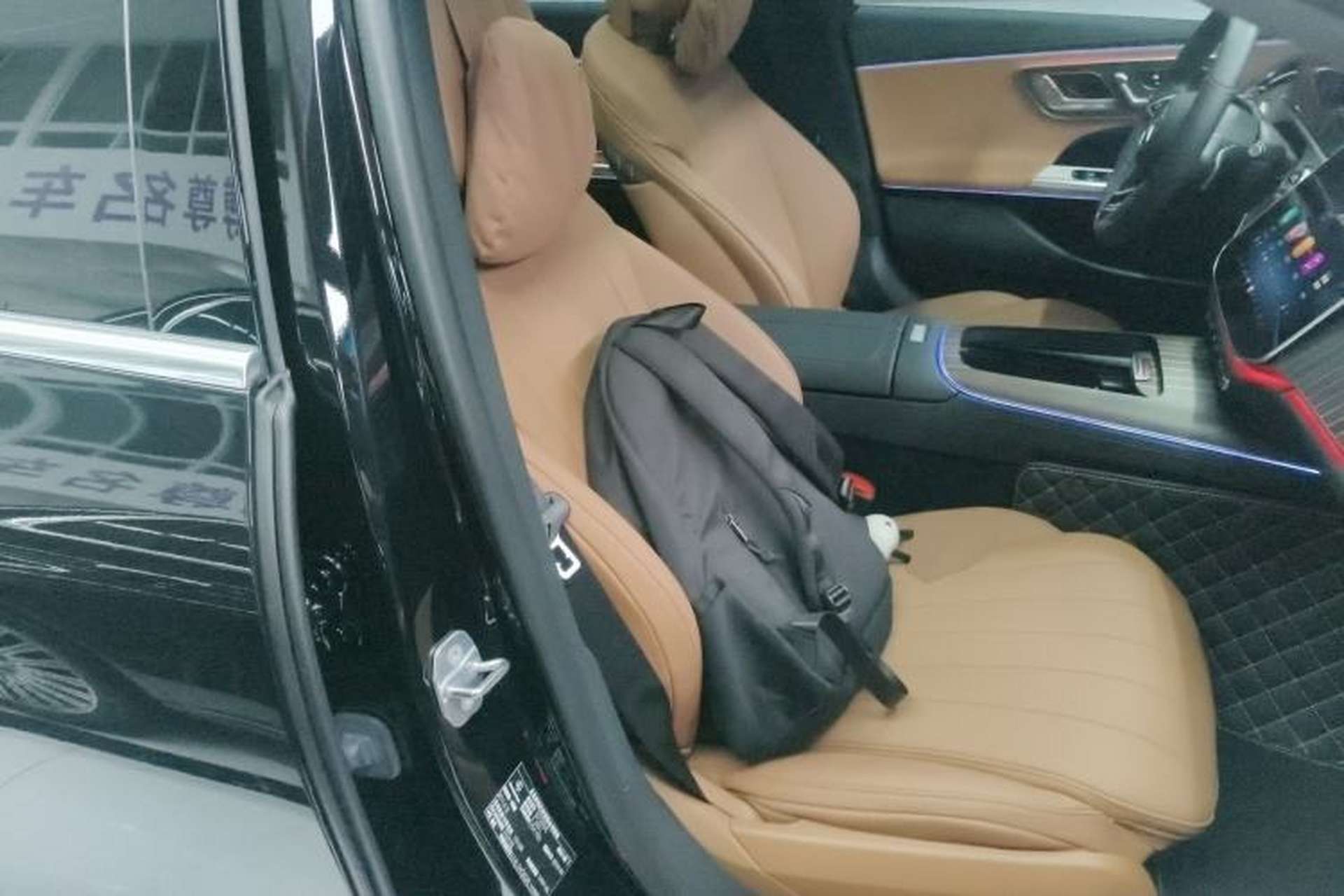Used Mercedes-Benz E-Class 2025 E 300 L Stylish Model Right Front Seat