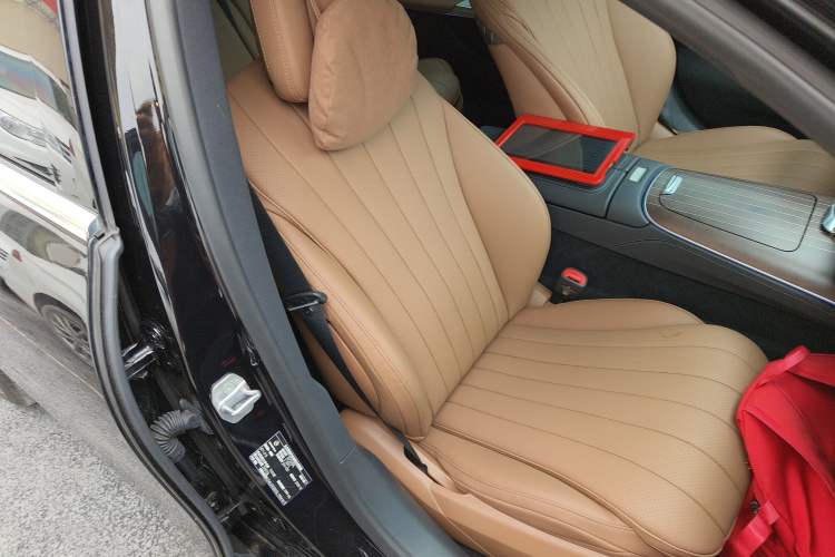Used Mercedes-Benz E-Class 2025 E 300 L Stylish Model Right Front Seat