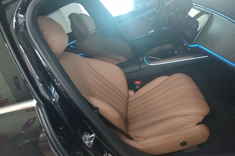 Used Mercedes-Benz E-Class 2025 E 300 L Stylish Model Right Front Seat