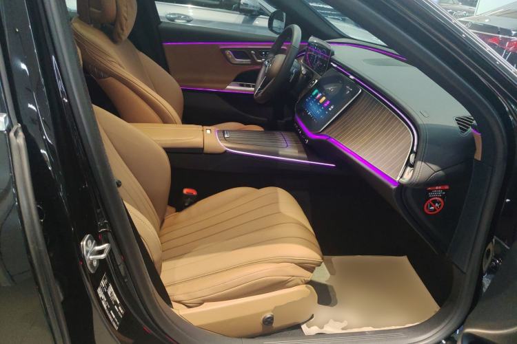 Used Mercedes-Benz E-Class 2025 Facelift E 300 L Fashion Edition Right Front Seat
