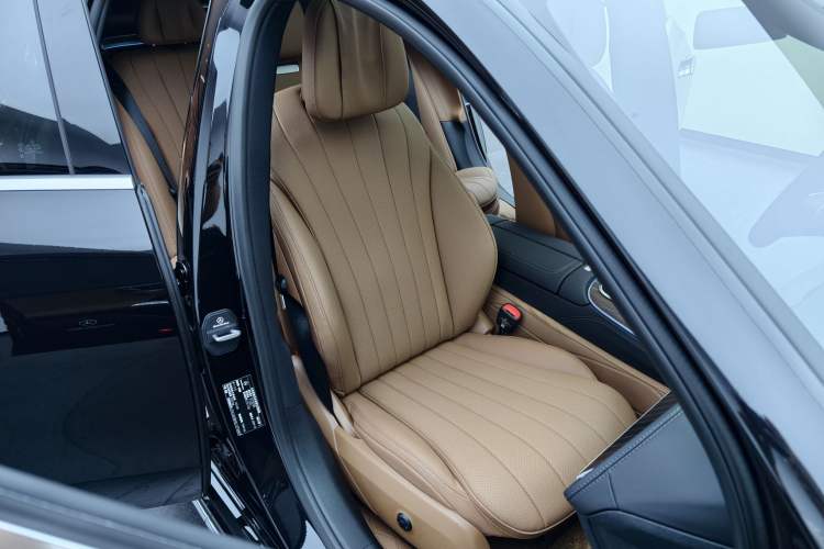 Used Mercedes-Benz E-Class 2025 E 300 L Stylish Model Right Front Seat