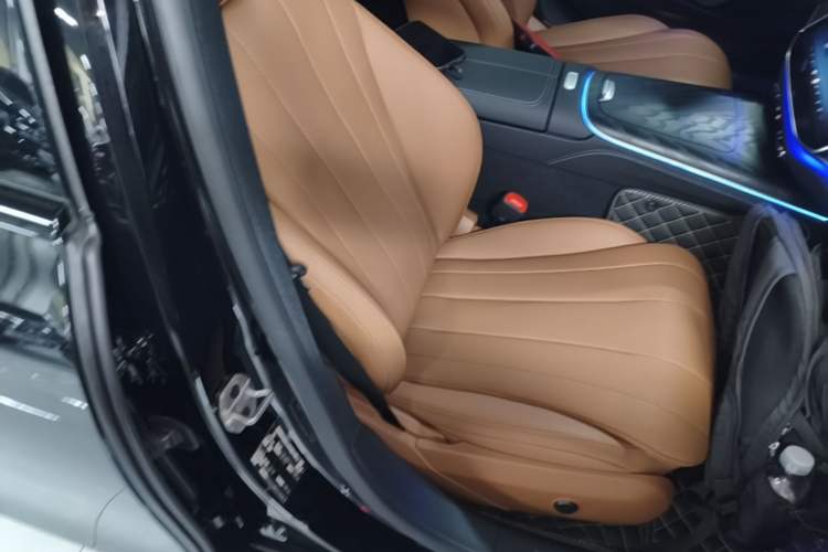 Used Mercedes-Benz E-Class 2025 Year Restyled E 260 Sport Edition Right Front Seat