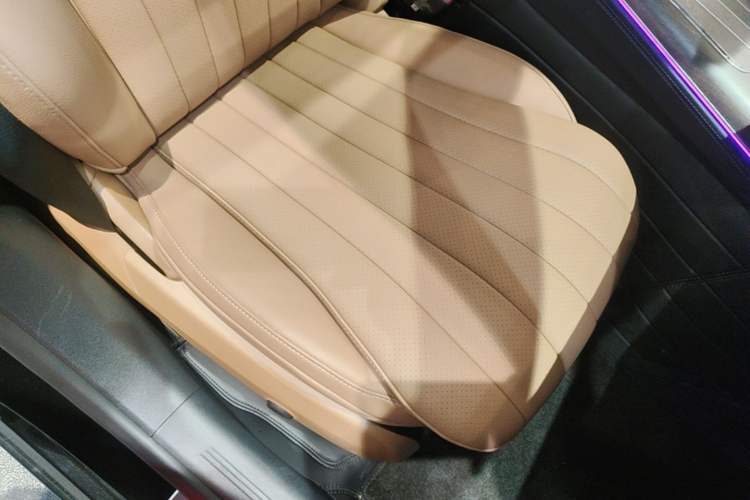 Used Mercedes-Benz E-Class 2025 E 300 L Luxury Model Right Front Seat