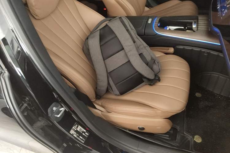Used Mercedes-Benz E-Class 2025 E 300 L Luxury Model Right Front Seat