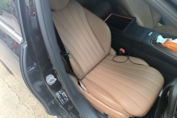 Used Mercedes-Benz E-Class 2025 E 300 L Stylish Model Right Front Seat