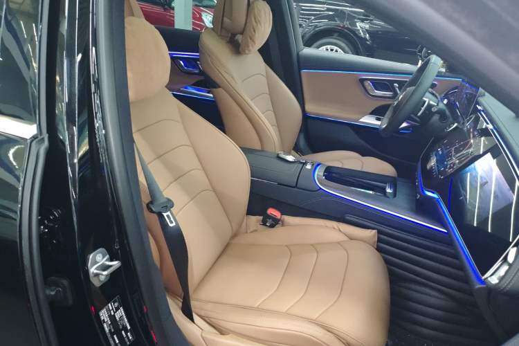 Used Mercedes-Benz E-Class 2025 Facelift E 300 L Luxury Sport Edition Right Front Seat