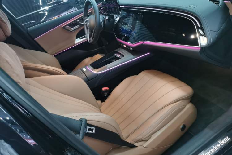 Used Mercedes-Benz E-Class 2025 E 300 L Luxury Model Right Front Seat