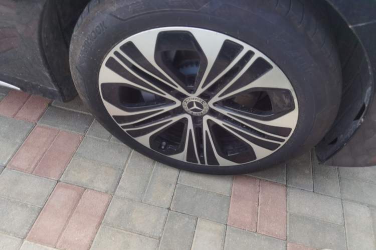 Used Mercedes-Benz E-Class 2025 Facelift E 300 L Luxury Edition Right Front Wheel Hub
