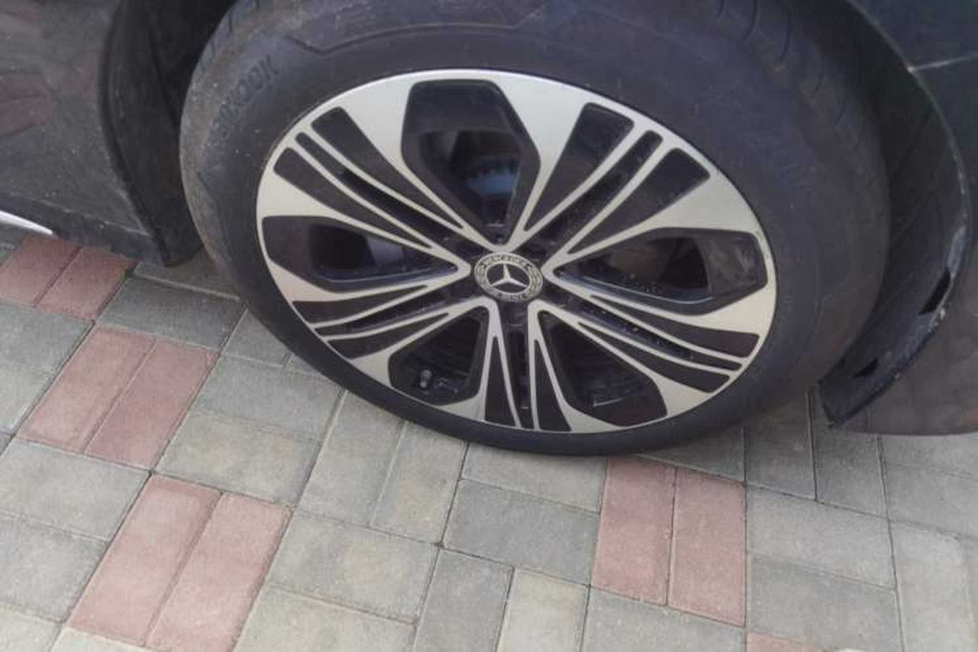 Used Mercedes-Benz E-Class 2025 Facelift E 300 L Luxury Edition Right Front Wheel Hub