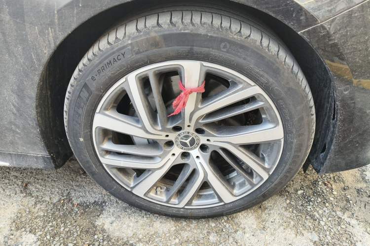 Used Mercedes-Benz E-Class 2025 Facelift E 300 L Fashion Edition Right Front Wheel Hub