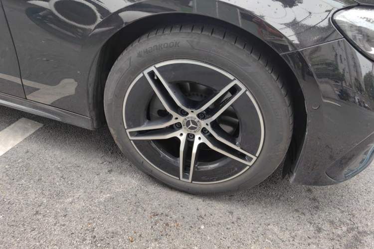 Used Mercedes-Benz E-Class 2025 E 260 Sport Edition Right Front Wheel Hub