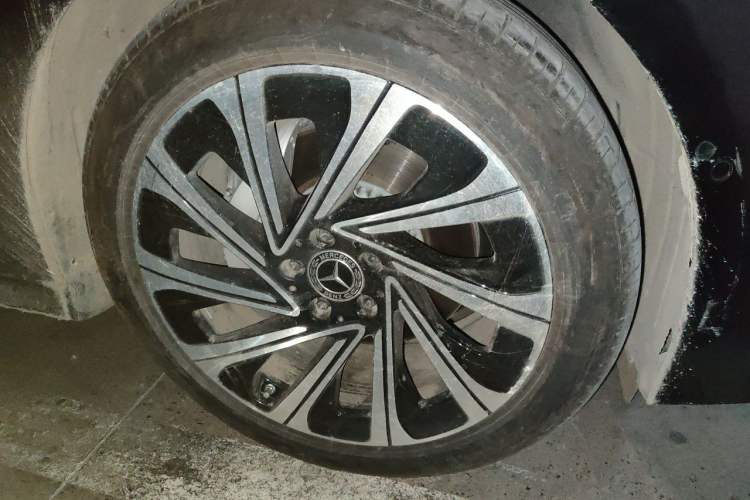 Used Mercedes-Benz E-Class 2025 Facelift E 300 L Fashion Edition Right Front Wheel Hub