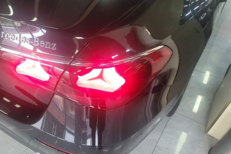 Used Mercedes-Benz E-Class 2025 Facelift E 300 L Fashion Edition Right Rear Taillight