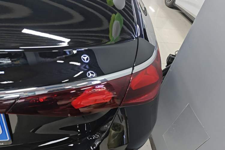 Used Mercedes-Benz E-Class 2025 Facelift E 300 L Luxury Edition Right Rear Taillight