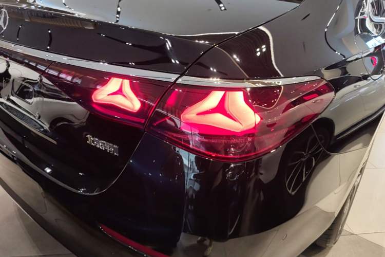 Used Mercedes-Benz E-Class 2025 E 300 L Stylish Model Right Rear Taillight