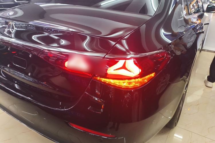 Used Mercedes-Benz E-Class 2025 E 300 L Stylish Model Right Rear Taillight