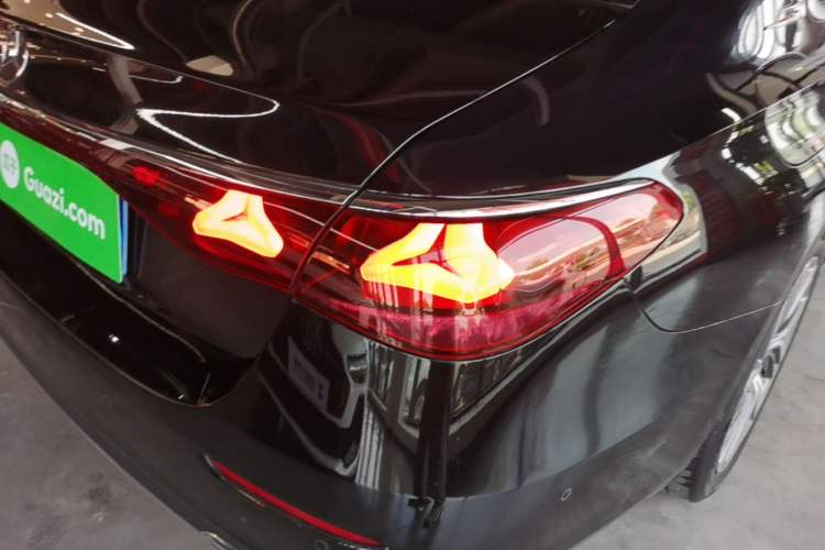 Used Mercedes-Benz E-Class 2025 E 300 L Stylish Model Right Rear Taillight